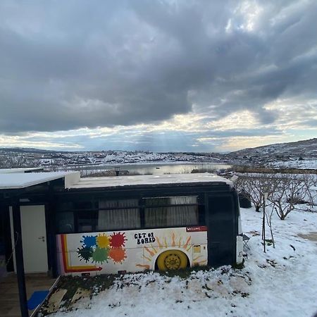 Апартаменты The Bus Мадждаль Шамс Экстерьер фото