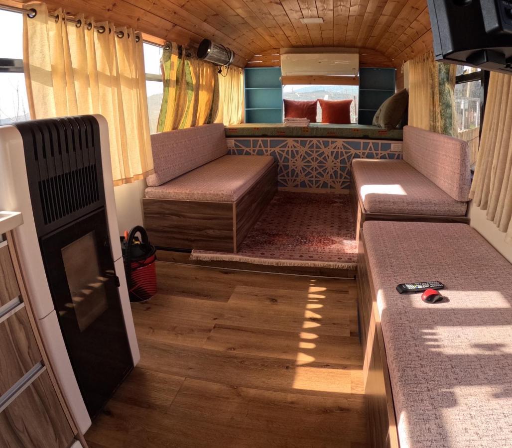 Апартаменты The Bus Мадждаль Шамс Экстерьер фото
